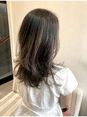 セミロング/レイヤー/ダークグレージュ/ハイライト　担当　夕島