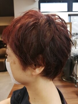 ヘアアンドスパ アイリス hair&spa Iris ショートレイヤースタイル