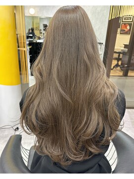 シティ(CITY) シアーベージュカラー×ロングくびれレイヤー　CHICA