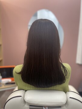 シーヤ(Cya) 髪質改善/ダメージレス/イルミナカラー/アッシュ/オーキッド