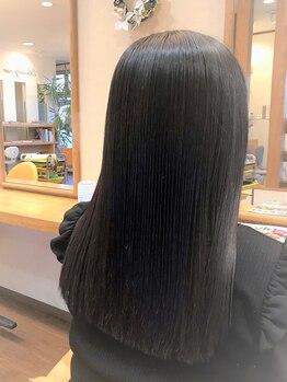ヘアーアンドメイク ビューティーワン(HAIR&MAKE Beauty one)の写真/【桜ヶ丘★駐車場有】夏の汗にも負けない！HAIR & MAKE Beauty oneで、特別な縮毛矯正を体験しよう☆