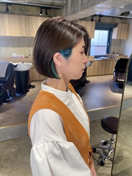 リブロ(liblo) 【顎ラインボブ×ブルーグリーンインナー】