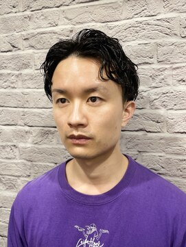 グレイスフル バーバープラチナム 六本木店(Graceful Barber platinum) ツーブロック/七三分け/ショートパーマ/大人カジュアル/刈り上げ