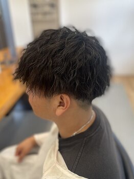 フフラウ(FUFULAU 2)の写真/《メンズパーマ/ツイスト/マッシュ/刈り上げ/ツーブロック》髪質や頭の形に合わせてデザインをご提案！