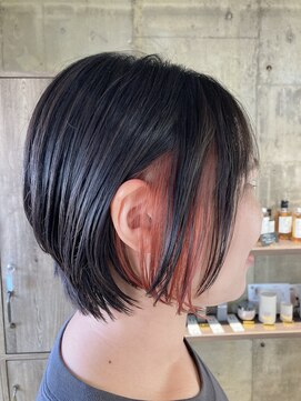 タノ(tano) ショートボブ×インナーピンク