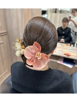 カイノ 福岡天神店(KAINO) タイトシニヨン