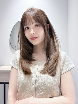 ミンクスオーバー(MINX OVER) イメチェン／レイヤーカット／オリーブベージュ／大手町