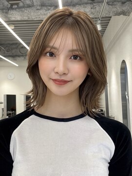 オーラ オモテサンドウ(Aura omotesando) 透明感カラー×ワンカールで可愛いレイヤーボブ