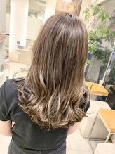 ヘアーアンドメイク ブリリアント(hair&make BRILLIANT) ローレイヤー　30代ヘア　40代ヘア　フローディアトリートメント