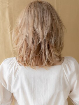 カバーヘア ブリス 戸田公園西口店(COVER HAIR bliss) ホワイトブロンドミディアムハッシュカットX戸田公園20代30代