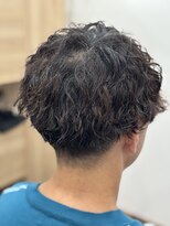 ヒカリ バイ イサミ 西川口(Hikari by ISAMI)&nbsp;韓国マッシュスペインカールスパイキーショート〈理容室〉西川口