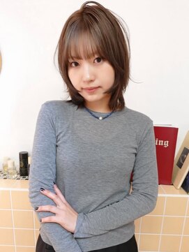 ネルケ 立川(nelke) 顔周りレイヤーカットミルクティーグレージュくびれボブ立川