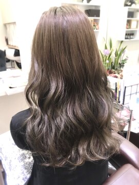 ロイヤルヘアー(ROYAL HAIR) グラデーションスモーキーグレージュ