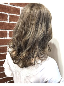 セシルヘアー(CECIL hair) CECIL下北沢/ハイトーンマッドベージュ×ケアブリーチ