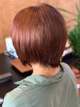 アークスヘアー ピンクべージュスタイリング簡単♪大人小顔ハンサムショート