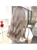 ゲーム 原宿店(GAME)&nbsp;ダブルカラーブロンドベージュカラーケアブリーチハイトーン韓国