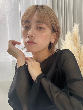 ヌークバイラヴェスト 四日市(neuk by lovest) マニッシュショートボブなアッシュグレーカラー