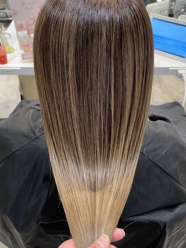 ケンジ 平塚 アネッタ(KENJE annetta) 極細ハイライト　透明感抜群グレージュ　【白髪ぼかしも可能】