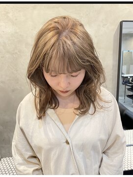 ユニコ(unico) ブリーチ/ミルクティーベージュ/レイヤー