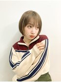 オリーブベージュ/寒色ベージュ/ショートボブ/ボブ/ボブレイヤー