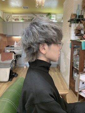 ヘアーフェロー HAIR fellow マッシュウルフ×ハイトーンカラー