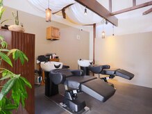 プレザントヘアラボ(PLEASANT hair labo)の雰囲気（フルフラットでリラックスできるシャンプー台、ファインバブル付）
