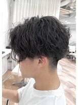 フリーラ 表参道(freera)&nbsp;センターパート/ツイストスパイラル/スキンフェード[表参道]