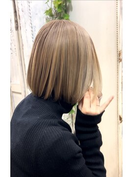 ラグ(log) サロンワーク×ハニーブロンドボブ!