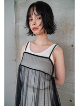 【毎日扱いやすく美しいベースラインを丁寧に整える】