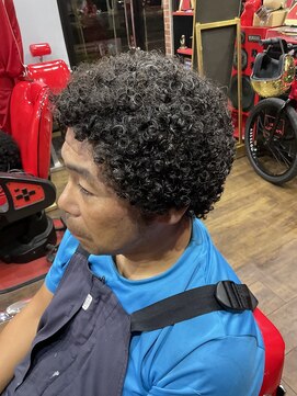 ファンキーボンバー(FUNKY BOMBER) アフロパーマ