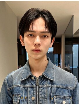 ポーチバイハニー オモテサンドウ(PORCH by HONEY omotesando) 毛流れセンターパート/毛流れパーマ/ニュアンスフェザーパーマ1