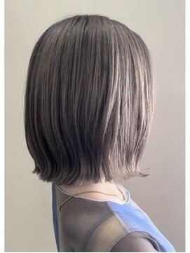 エメヘアデザイン ルイス(Aimer Hair Design Lewis) ミルクティベージュ/ブリーチカラー/ハイトーン/弘前市