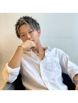 リヴィ(LiVi) アップバングショート×フェイスフレーミング&メッシュ