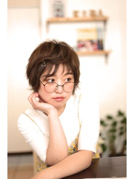 美粧 ほそや お花茶屋本店 美粧ほそやお花茶屋☆メガネ女子☆マニッシュショート☆アレンジ