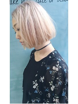 クラン(clan) ひし形透明感ミディ外ハネボブココアブラウン