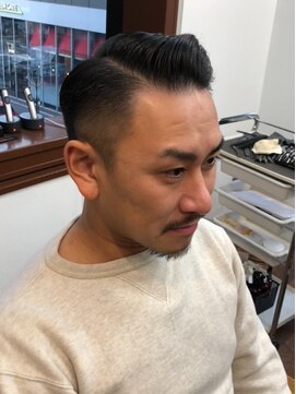 ワンイレブン 新橋銀座口(ONE_ELEVEN) #フェードカット#バーバースタイル#外国人風