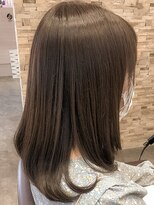 ビースリー ロア&nbsp;イルミナカラー オーシャン ブルージュ 2022/3/17