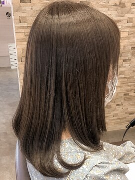 ビースリー ロア イルミナカラー オーシャン ブルージュ 2022/3/17