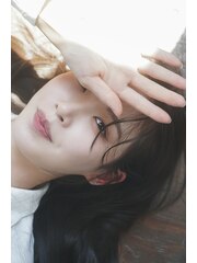[韓国レイヤー]大人気の小顔フェイスラインレイヤー
