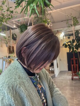 タオ(tao) 伸ばしかけのラベンダーショート