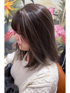 ファムエリア(FEMME AREA) ハイライト　ブリーチ　ダブルカラー