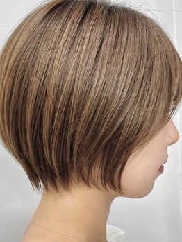 フェリー 有明ガーデン店(FEERIE)の写真/貴女に似合うショートがある。クセや雰囲気に合わせたショートを見つけてくれるパートナーサロン♪【有明】