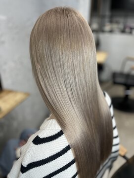 ワン(ONE) ベージュ