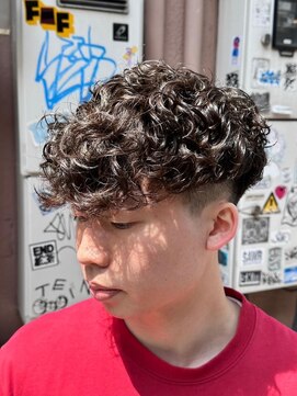 レブヘアー 西院(LEVHAIR) 極道パーママンバンヘアスペインカールダークアッシュマッシュ
