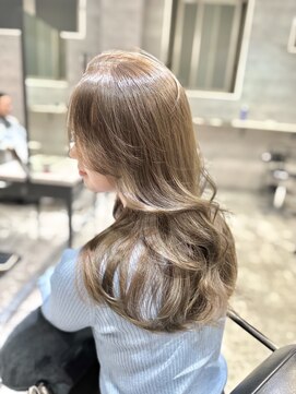 アクション 心斎橋店(ACTION) 20代30代レイヤーカット　韓国ヘア　明るめオリーブベージュ