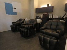 シアン 綱島店(CYAN)の雰囲気（シャンプーブースは少し照明の暗いお部屋です。スパに最適◎）