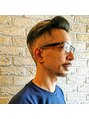 グラッドバーバードットエビス 恵比寿(GLAD BARBER. EBISU) ビジネスマンにもおすすめのポンパドールフェードスタイルです。