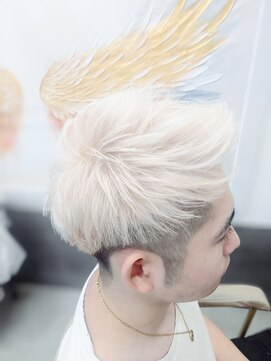 イリエヘア 川口(irier hair) スパイキーショートホワイトカラー