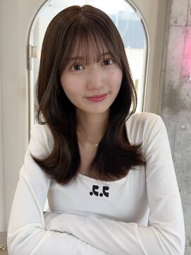 シーシンジュク 新宿南口(Sea shinjuku) ココアベージュ×レイヤー[小顔/黒髪/オリーブグレー]