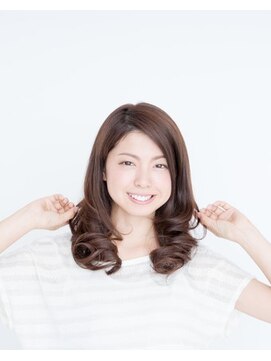 ピース(hair design Peace) どんなシーンもマッチするエレガントスタイル